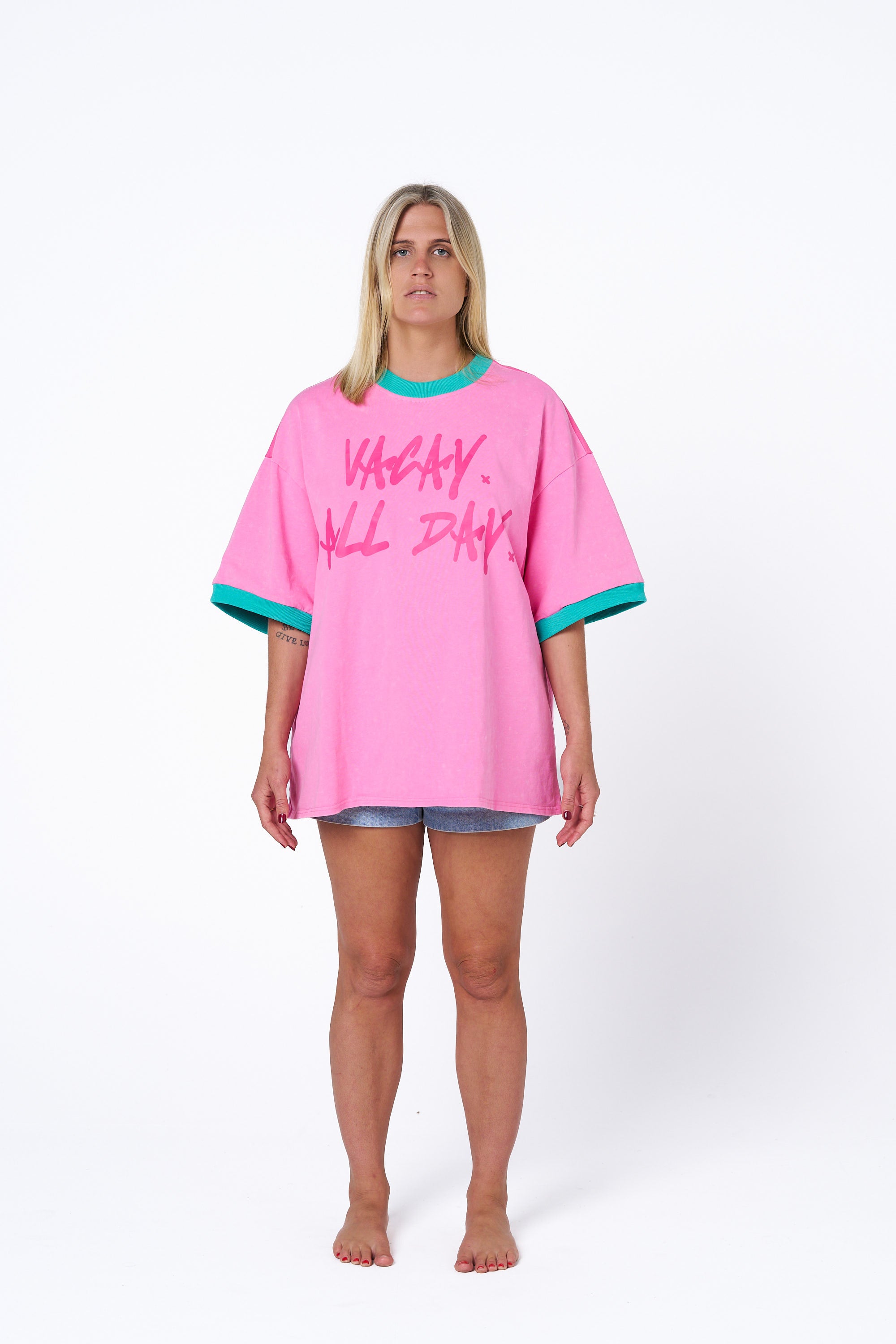 Vacay all day oversized tee